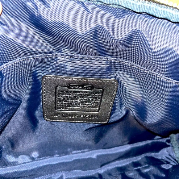 Coach Black Signature C Large Cosmetic Case Toiletry Travel Bag Unisex F05094 - Picture 9 of 10